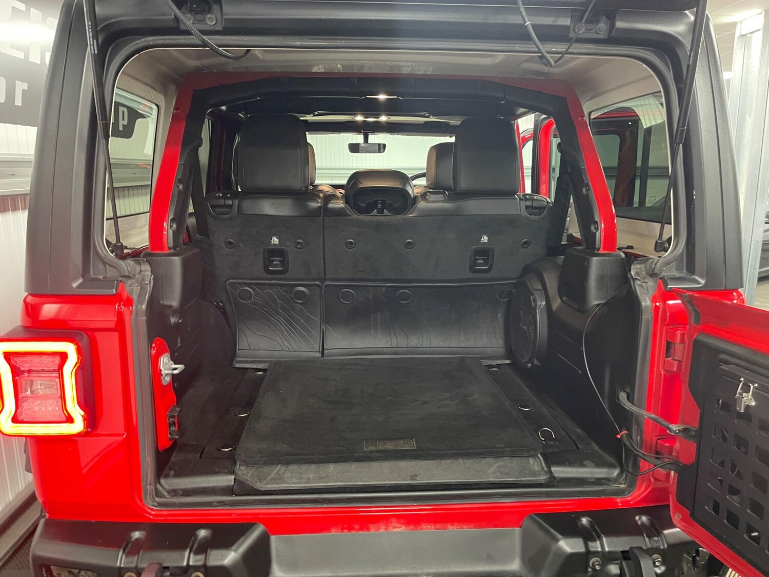 Used Jeep Wrangler 2020 for sale - 78115030: Photo 38