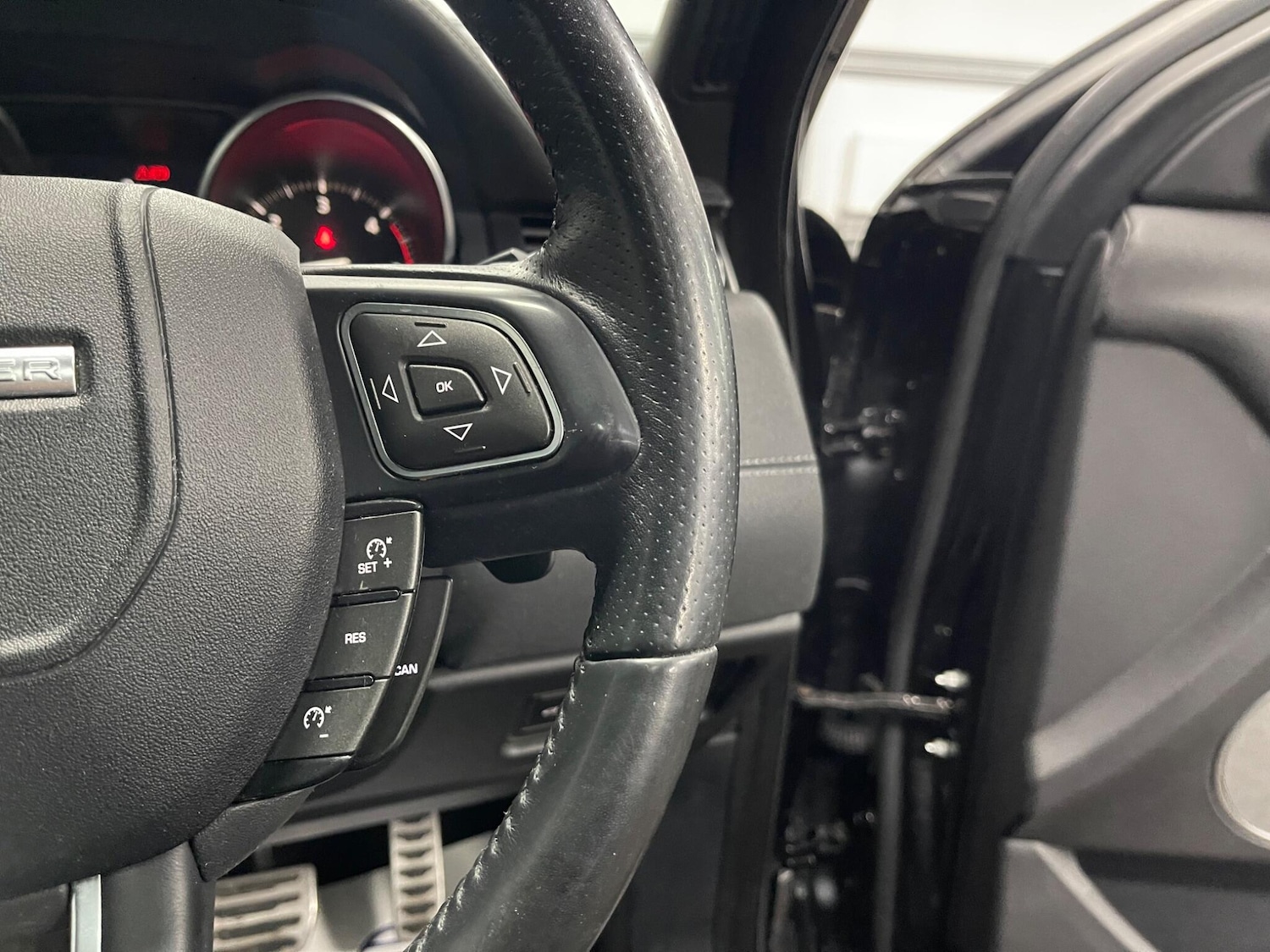 Used Land Rover Range Rover Evoque 2018 for sale - 78148028: Photo 35