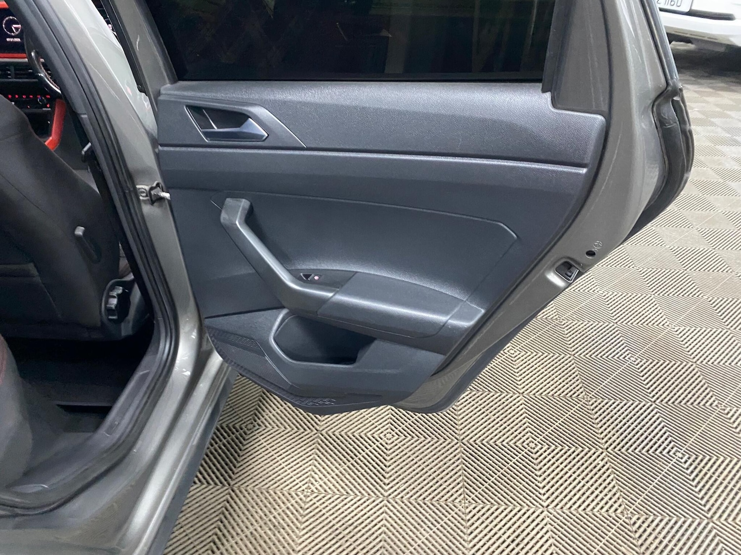 Used Volkswagen Polo 2020 for sale - 77144190: Photo 41