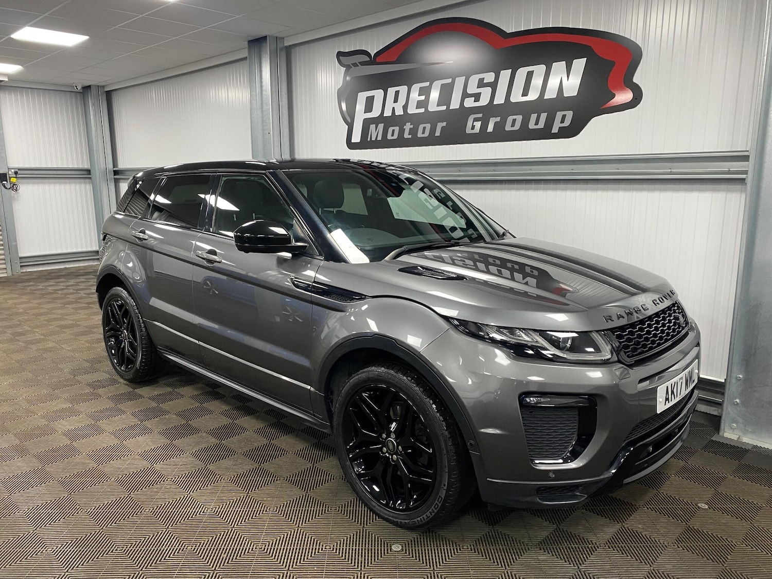 Used Land Rover Range Rover Evoque 2017 for sale - 76597393: Photo 2
