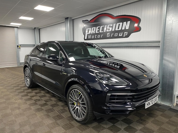 Used Porsche Cayenne 2020 for sale - 74020389: Photo 2
