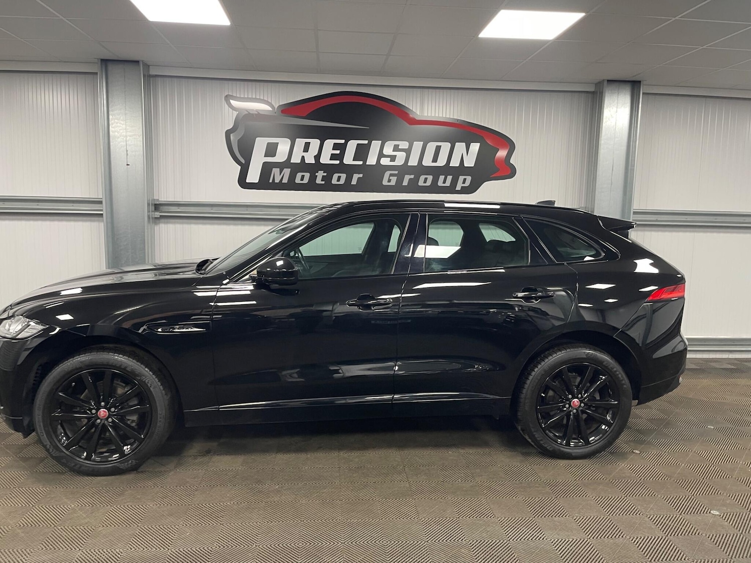 Used Jaguar F-Pace for sale - 78127947: Photo 16