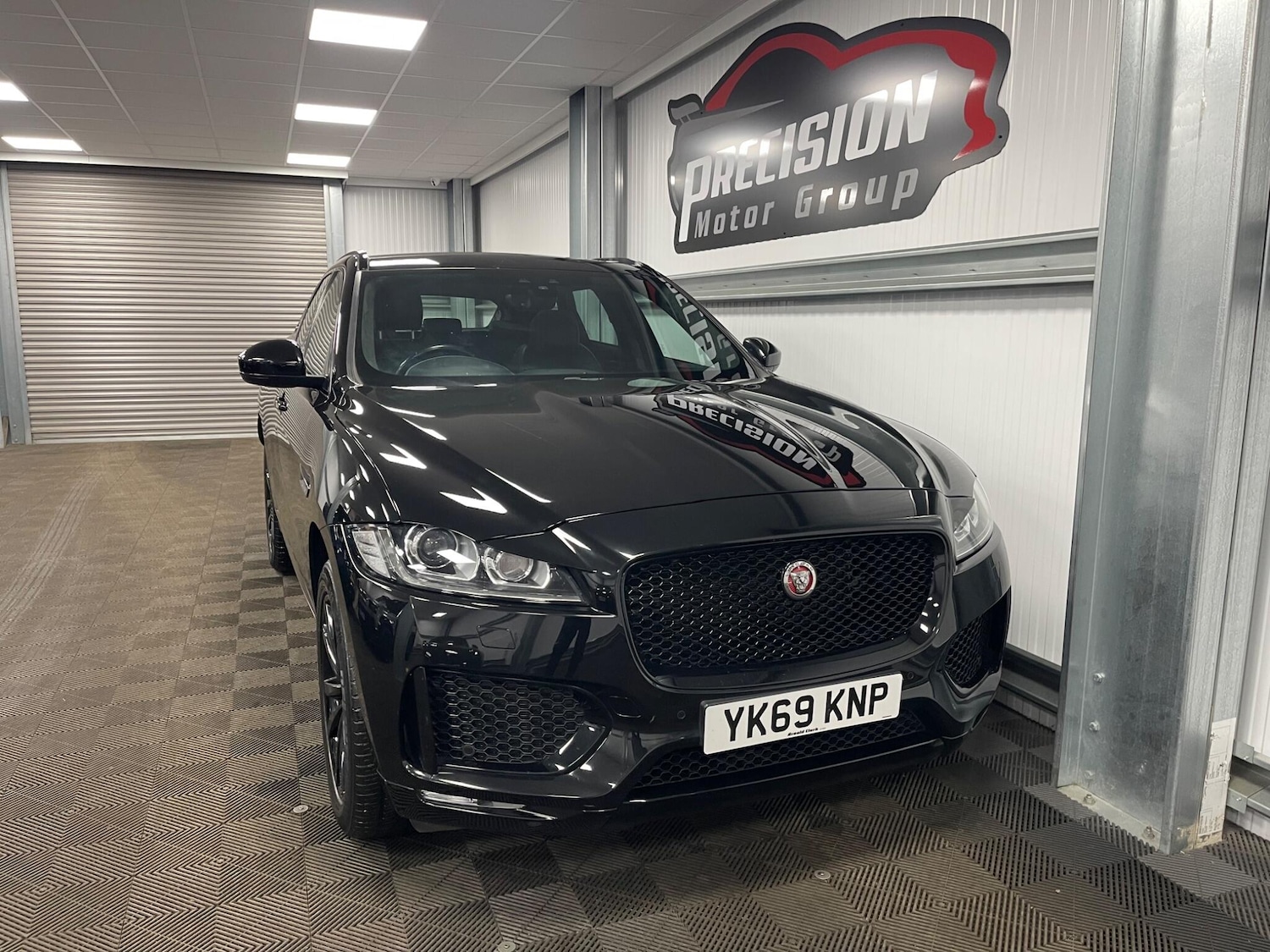 Used Jaguar F-Pace for sale - 78127947: Photo 2