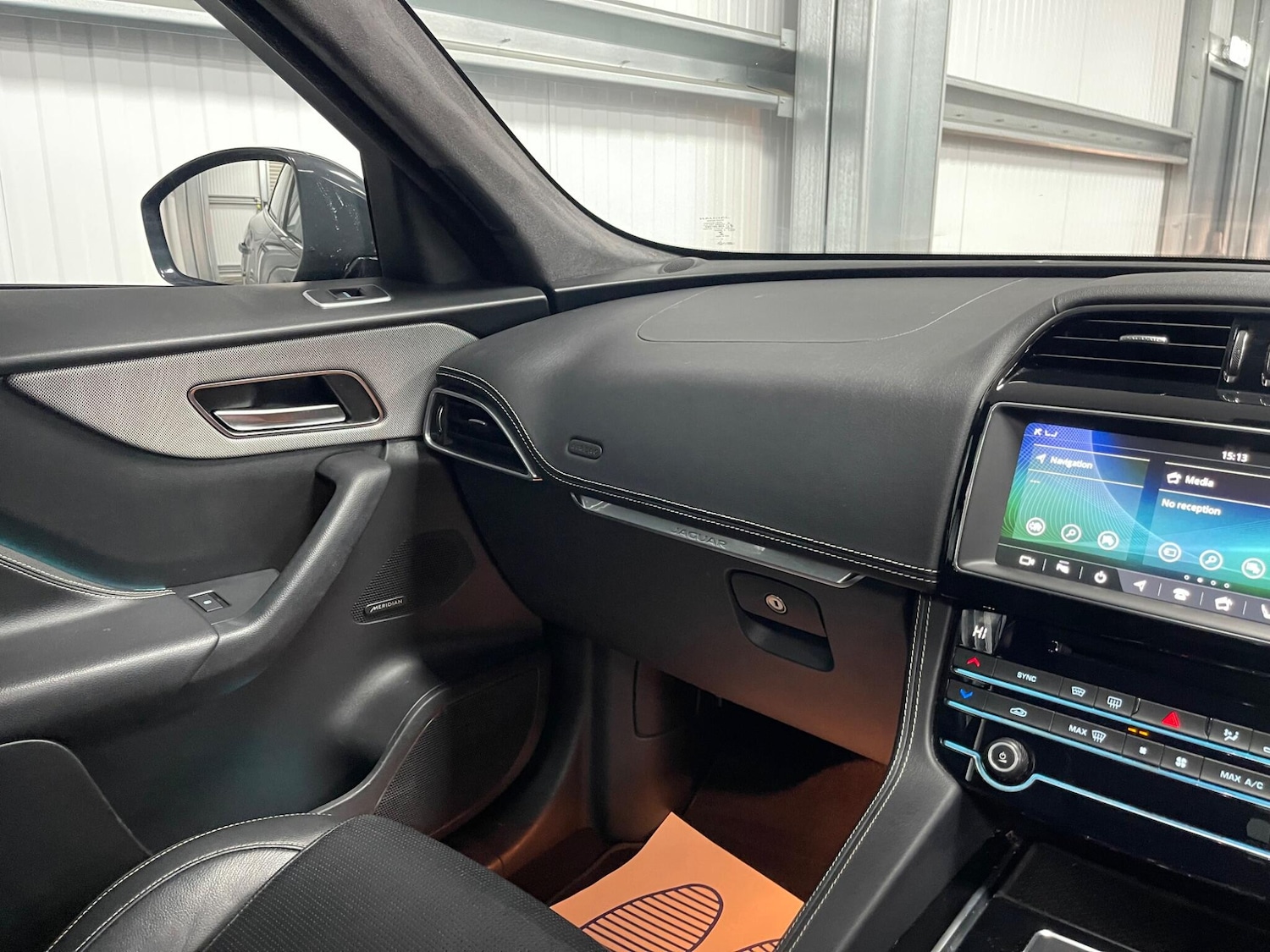 Used Jaguar F-Pace for sale - 78127947: Photo 32