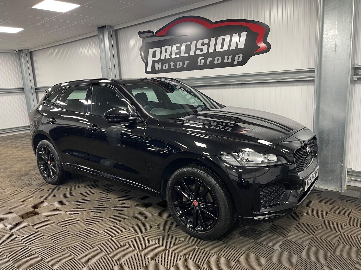 Used Jaguar F-Pace for sale - 78127947: Photo 4