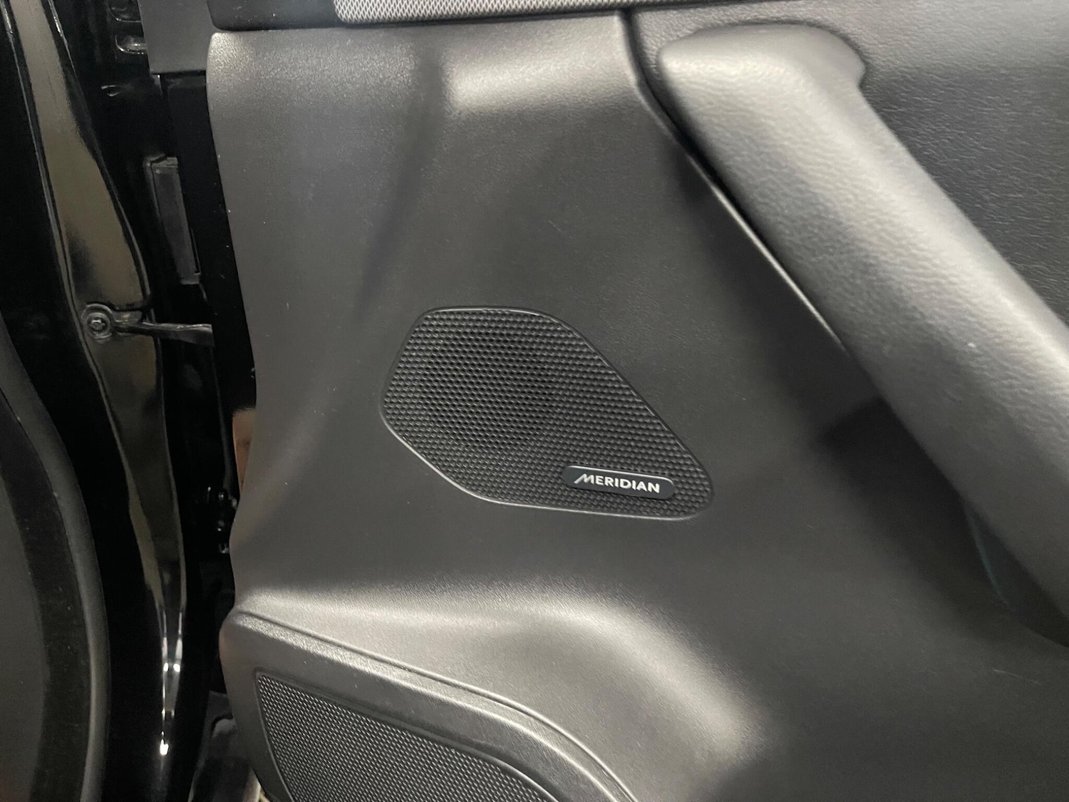 Used Jaguar F-Pace for sale - 78127947: Photo 41