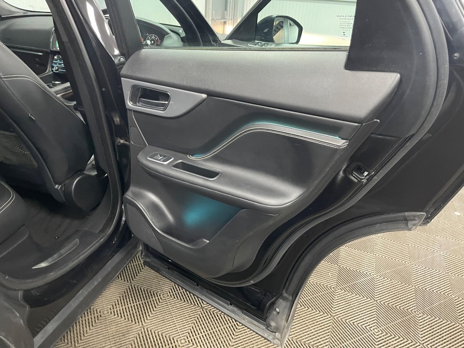 Used Jaguar F-Pace for sale - 78127947: Photo 42