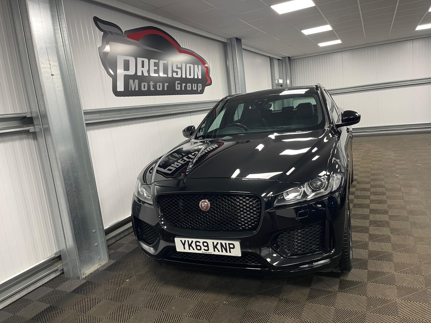 Used Jaguar F-Pace for sale - 78127947: Photo 5