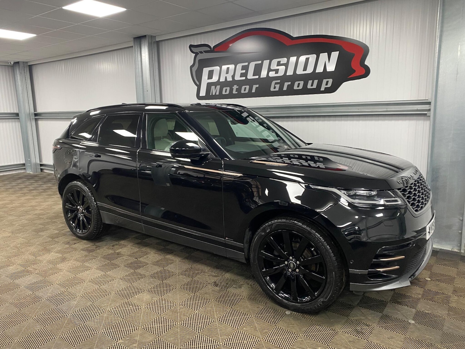 Used Land Rover Range Rover Velar 2019 for sale - 77057538: Photo 3