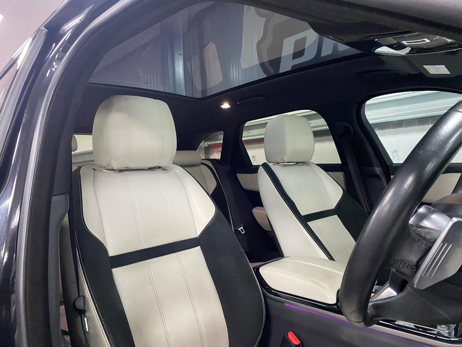 Used Land Rover Range Rover Velar 2019 for sale - 77057538: Photo 33