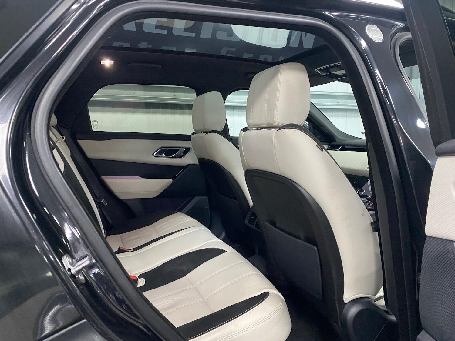 Used Land Rover Range Rover Velar 2019 for sale - 77057538: Photo 34