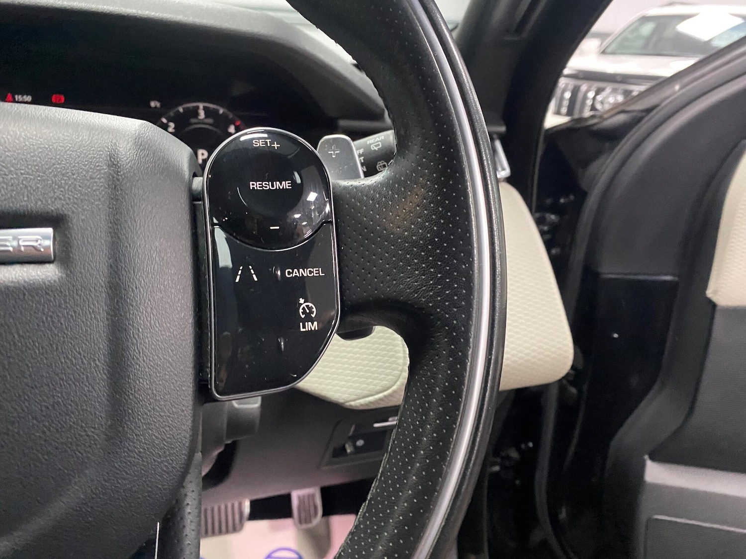 Used Land Rover Range Rover Velar 2019 for sale - 77057538: Photo 37