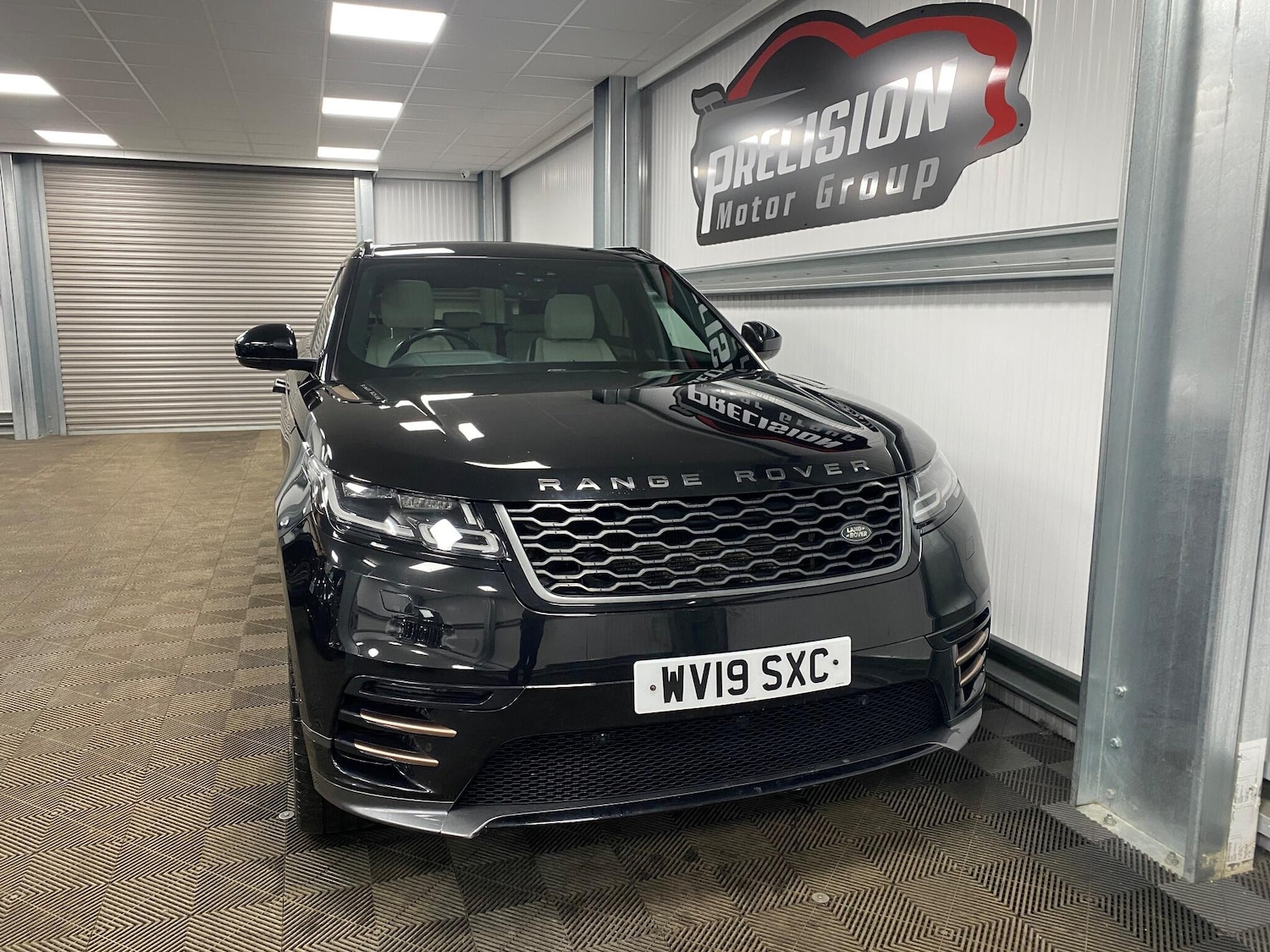 Used Land Rover Range Rover Velar 2019 for sale - 77057538: Photo 4