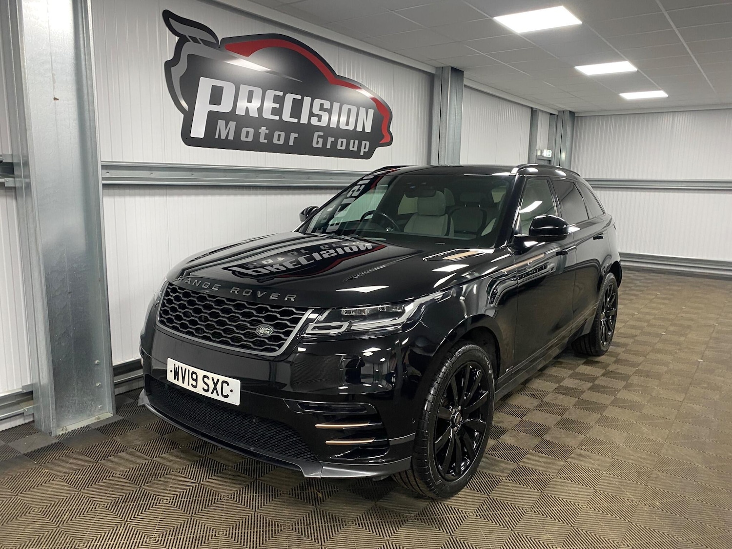 Used Land Rover Range Rover Velar 2019 for sale - 77057538: Photo 8