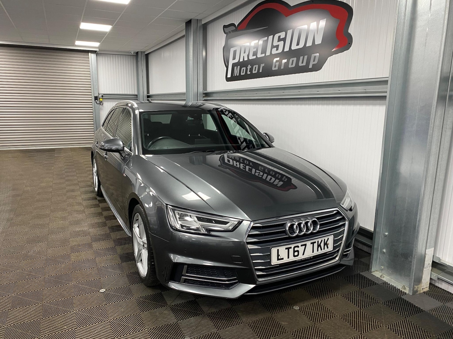 Used Audi A4 2017 for sale - 76742564: Photo 8