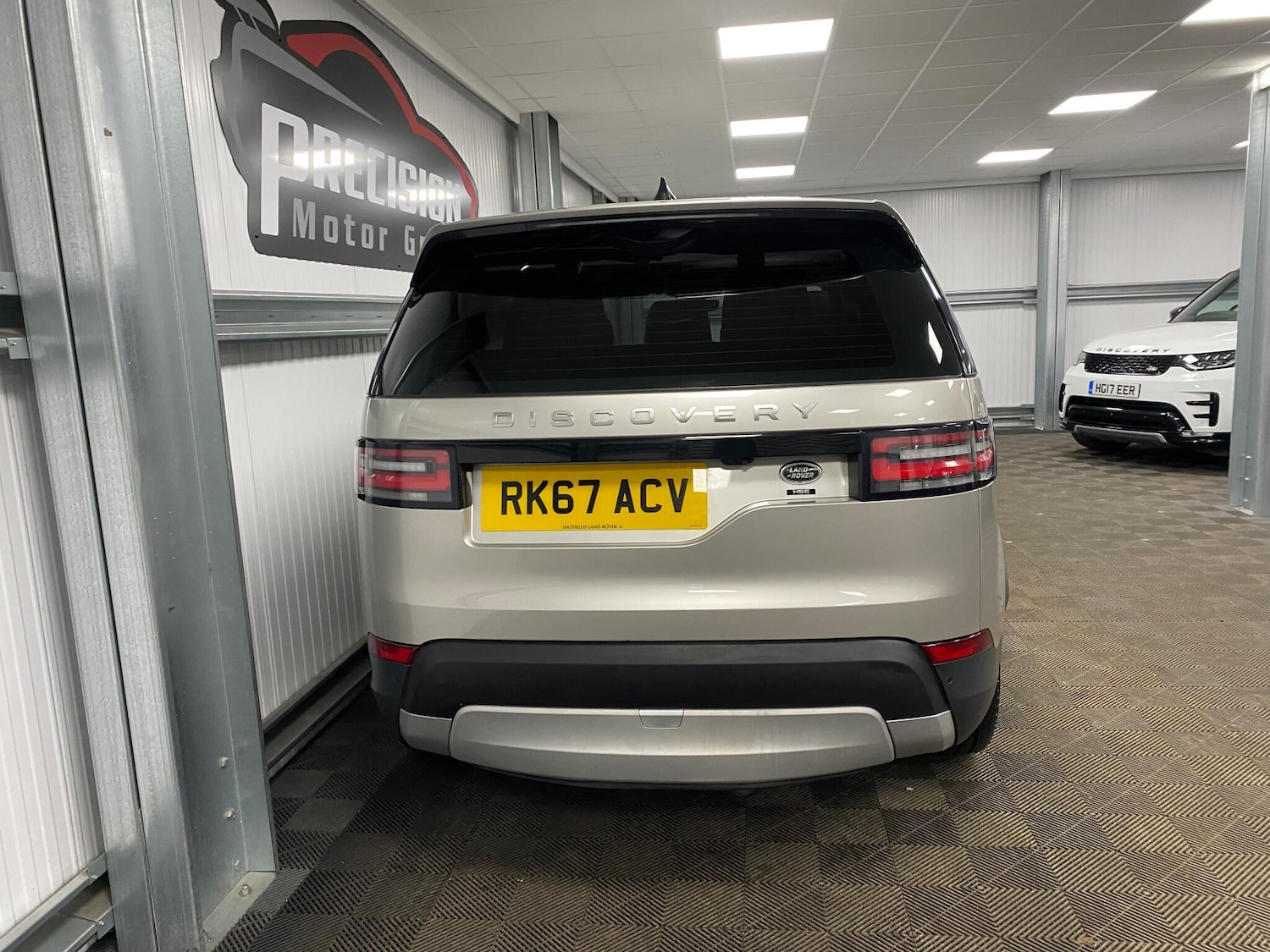 Used Land Rover Discovery 2017 for sale - 76865844: Photo 21