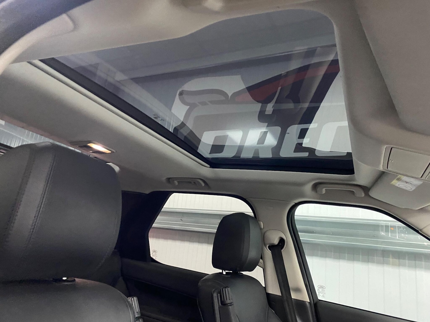 Used Land Rover Discovery 2018 for sale - 76997453: Photo 35