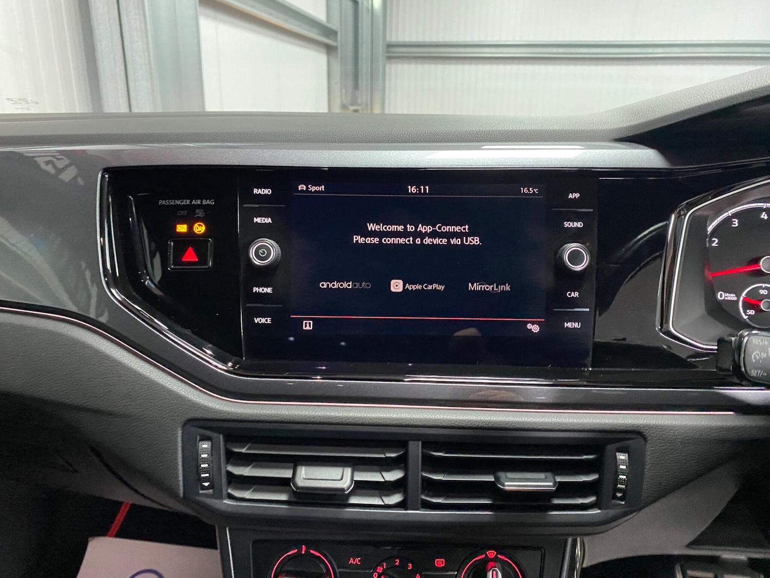 Used Volkswagen Polo 2019 for sale - 76247731: Photo 51