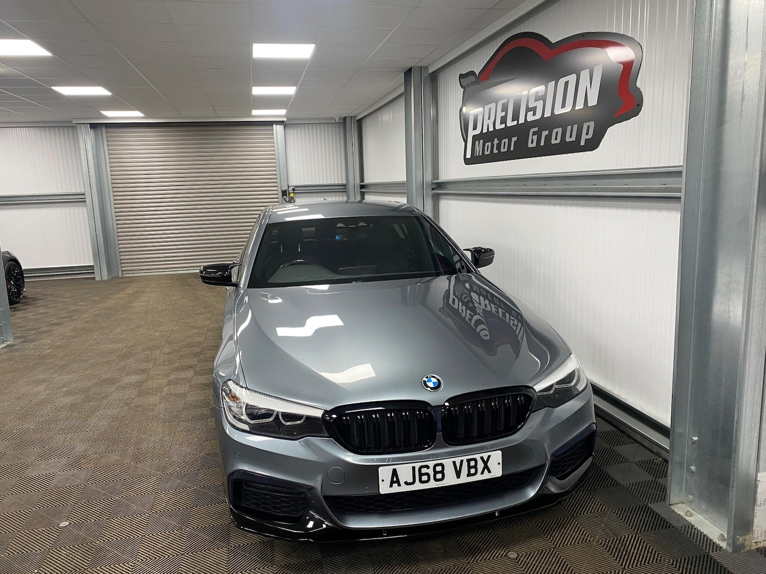 Used BMW 5 Series for sale - 77190410: Photo 4