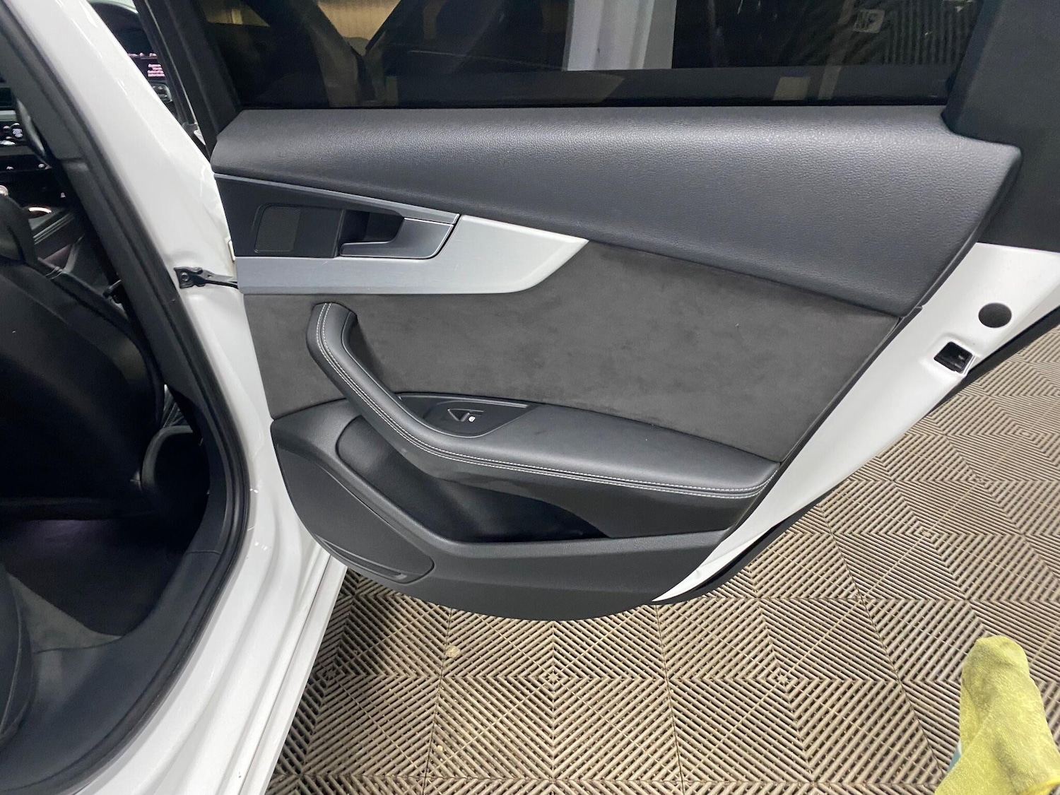 Used Audi A4 2018 for sale - 77705664: Photo 45