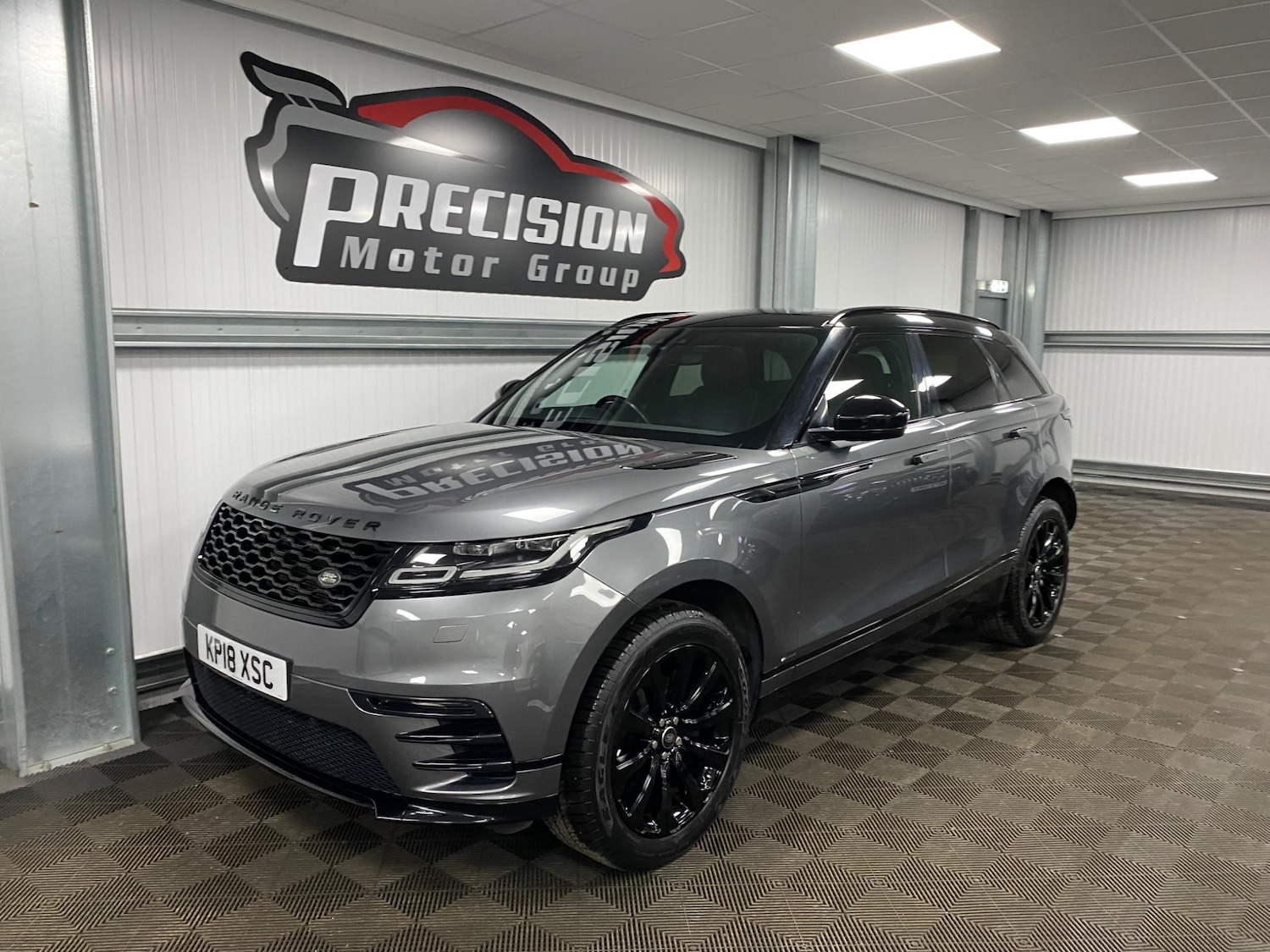 Used Land Rover Range Rover Velar 2018 for sale - 76380489: Photo 11