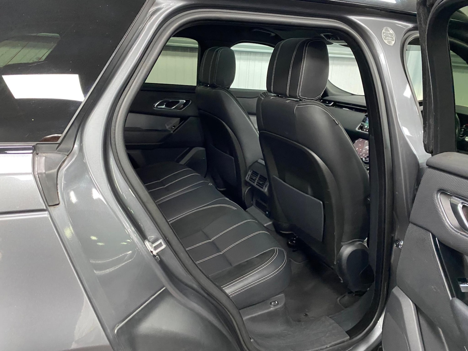 Used Land Rover Range Rover Velar 2018 for sale - 76380489: Photo 38