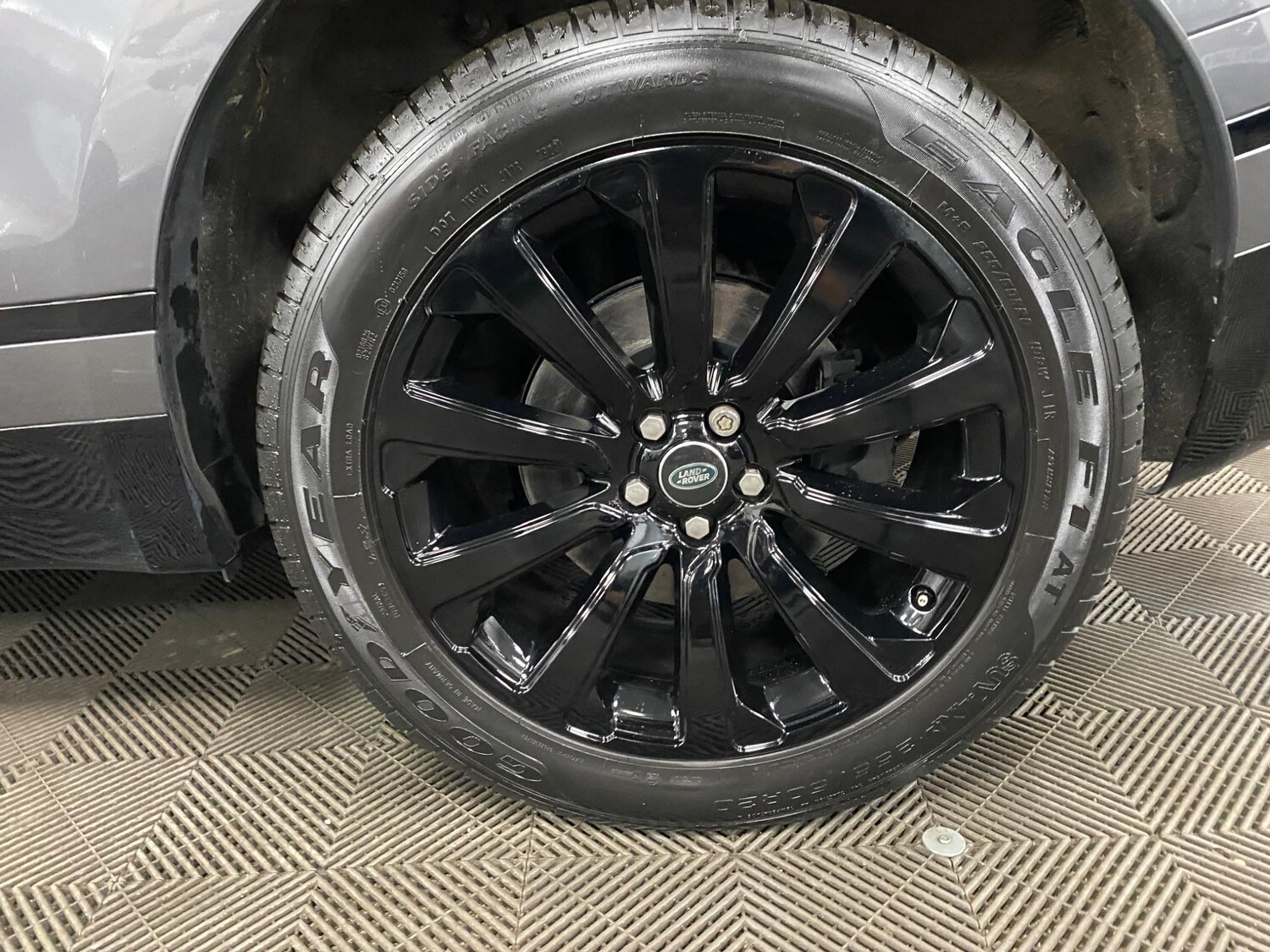 Used Land Rover Range Rover Velar 2018 for sale - 76380489: Photo 51