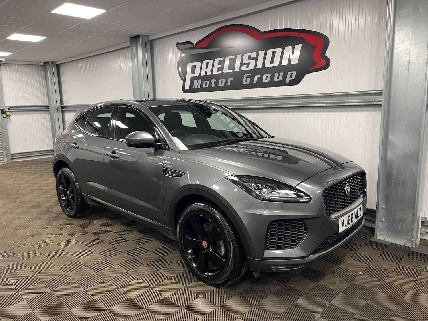 Used Jaguar E-Pace 2018 for sale - 77970298: Photo 3