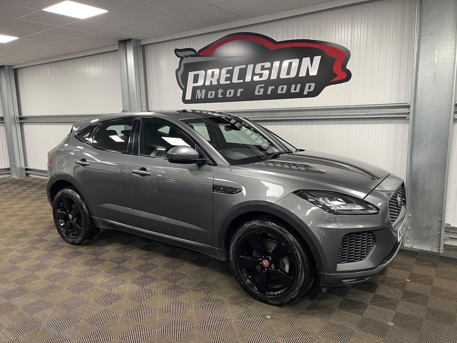 Used Jaguar E-Pace 2018 for sale - 77970298: Photo 4