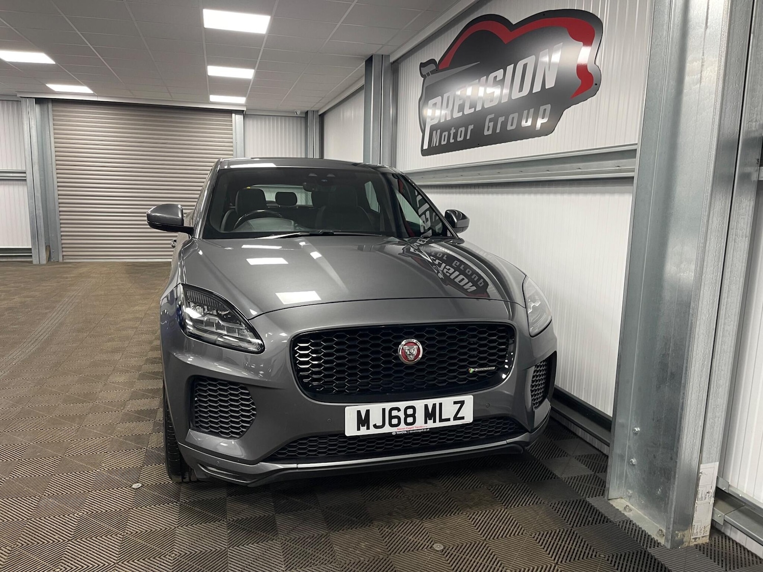 Used Jaguar E-Pace 2018 for sale - 77970298: Photo 8
