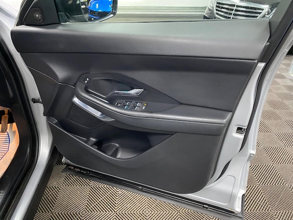 Used Jaguar E-Pace 2018 for sale - 75990812: Photo 41