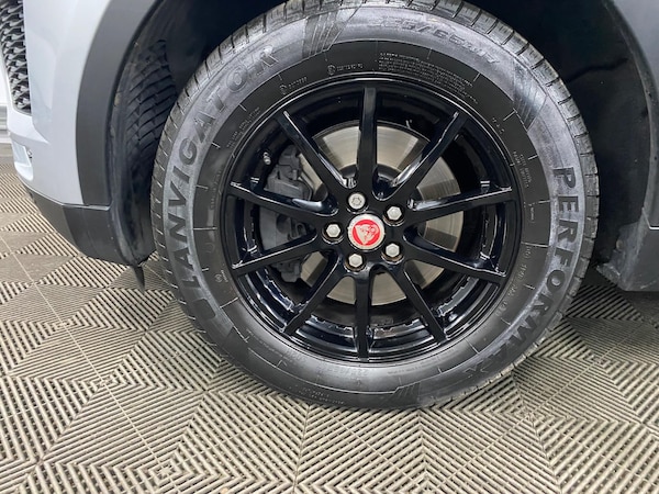 Used Jaguar E-Pace 2018 for sale - 75990812: Photo 48