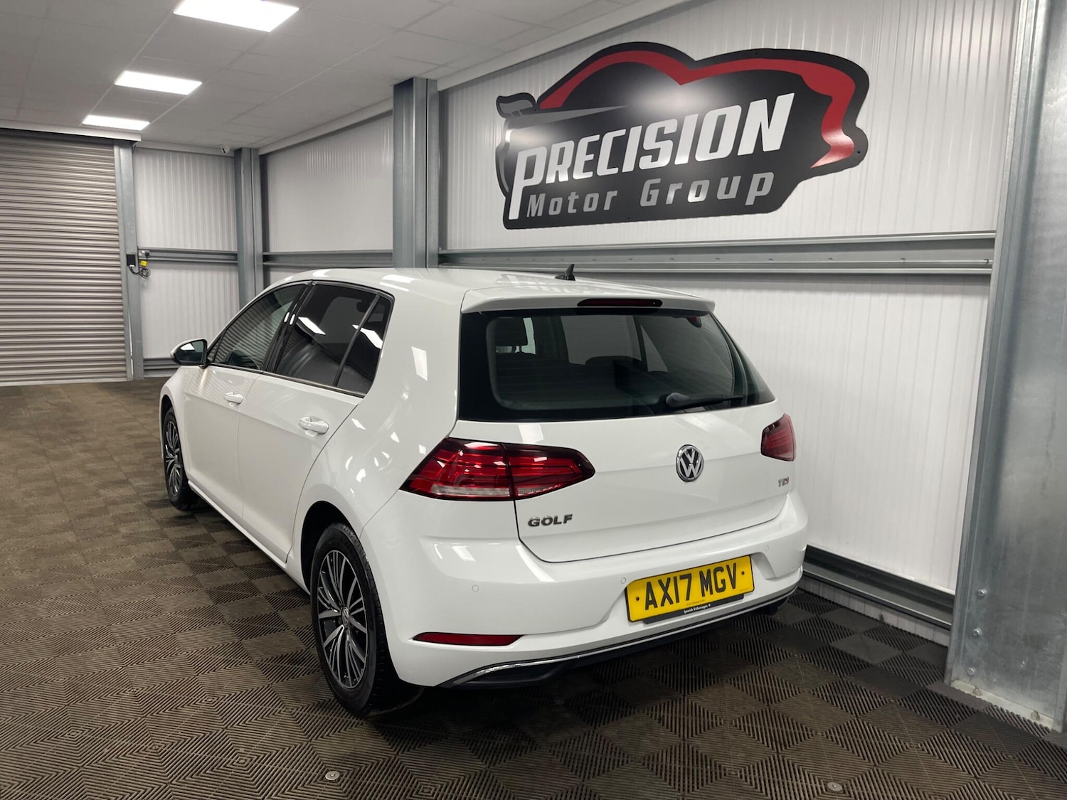 Used Volkswagen Golf 2017 for sale - 77658235: Photo 12