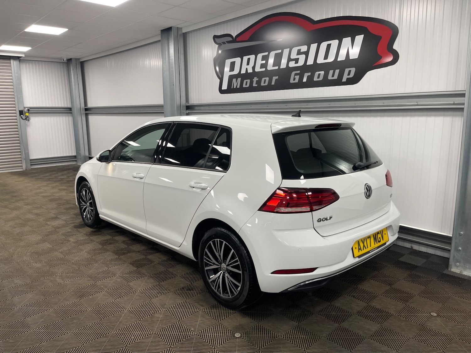 Used Volkswagen Golf 2017 for sale - 77658235: Photo 13