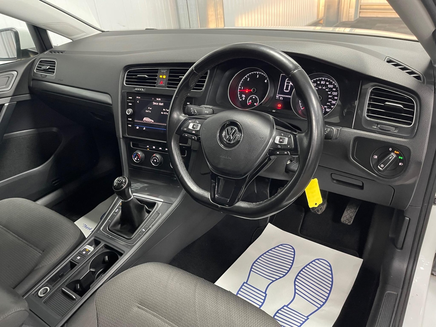 Used Volkswagen Golf 2017 for sale - 77658235: Photo 26