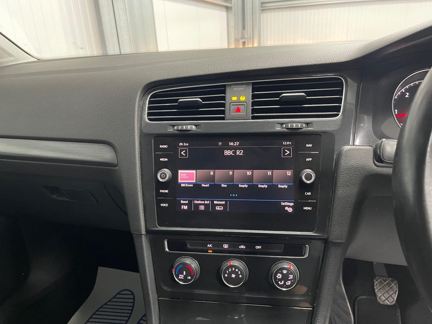 Used Volkswagen Golf 2017 for sale - 77658235: Photo 32