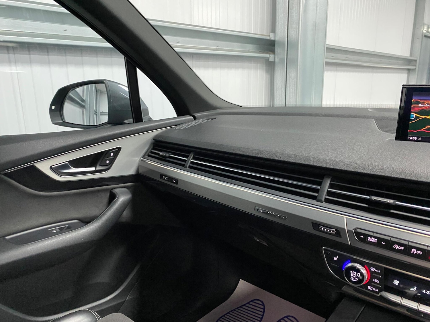 Used Audi Q7 2016 for sale - 76952384: Photo 38