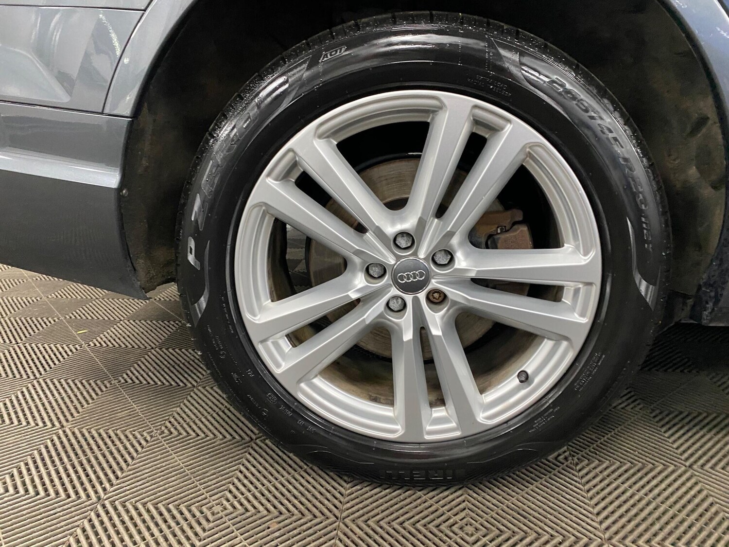 Used Audi Q7 2016 for sale - 76952384: Photo 50