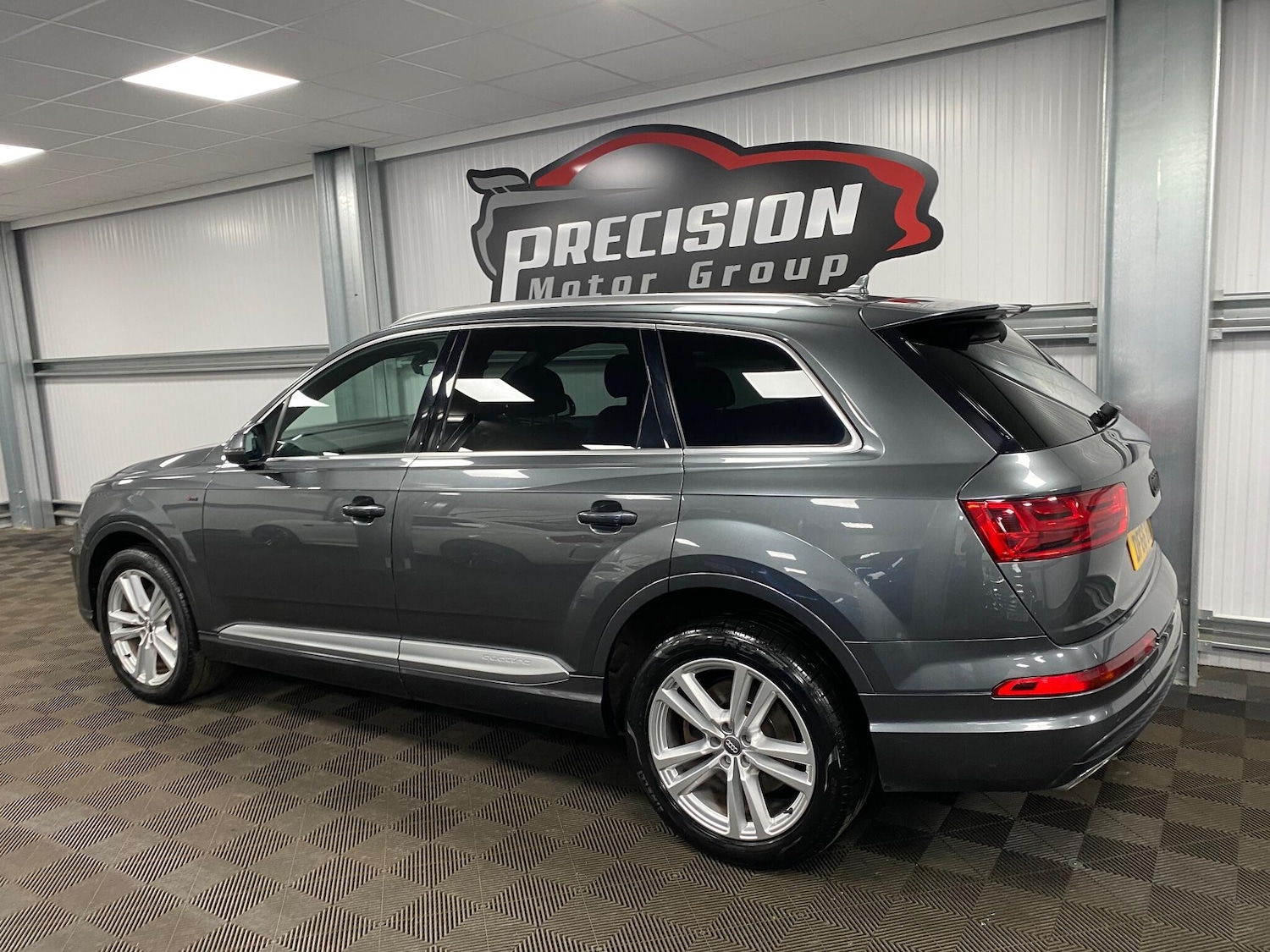 Used Audi Q7 2016 for sale - 76952384: Photo 6