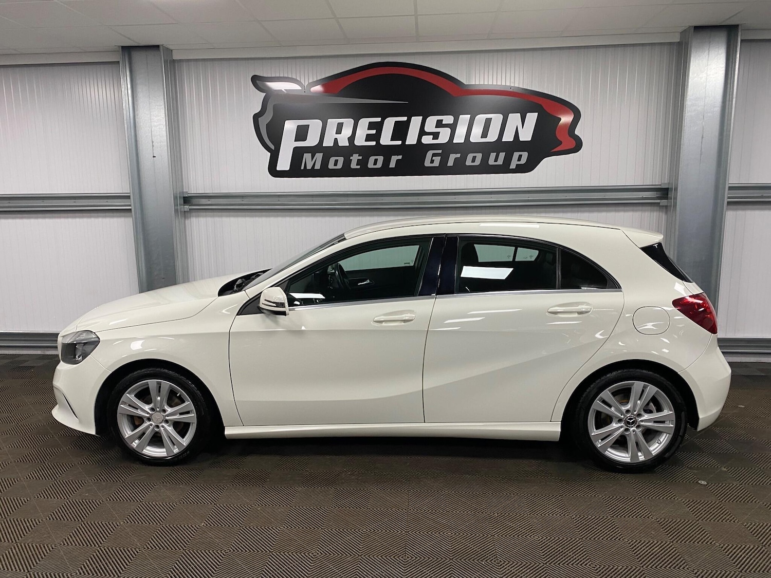 Used Mercedes-Benz A-Class 2017 for sale - 76633138: Photo 17