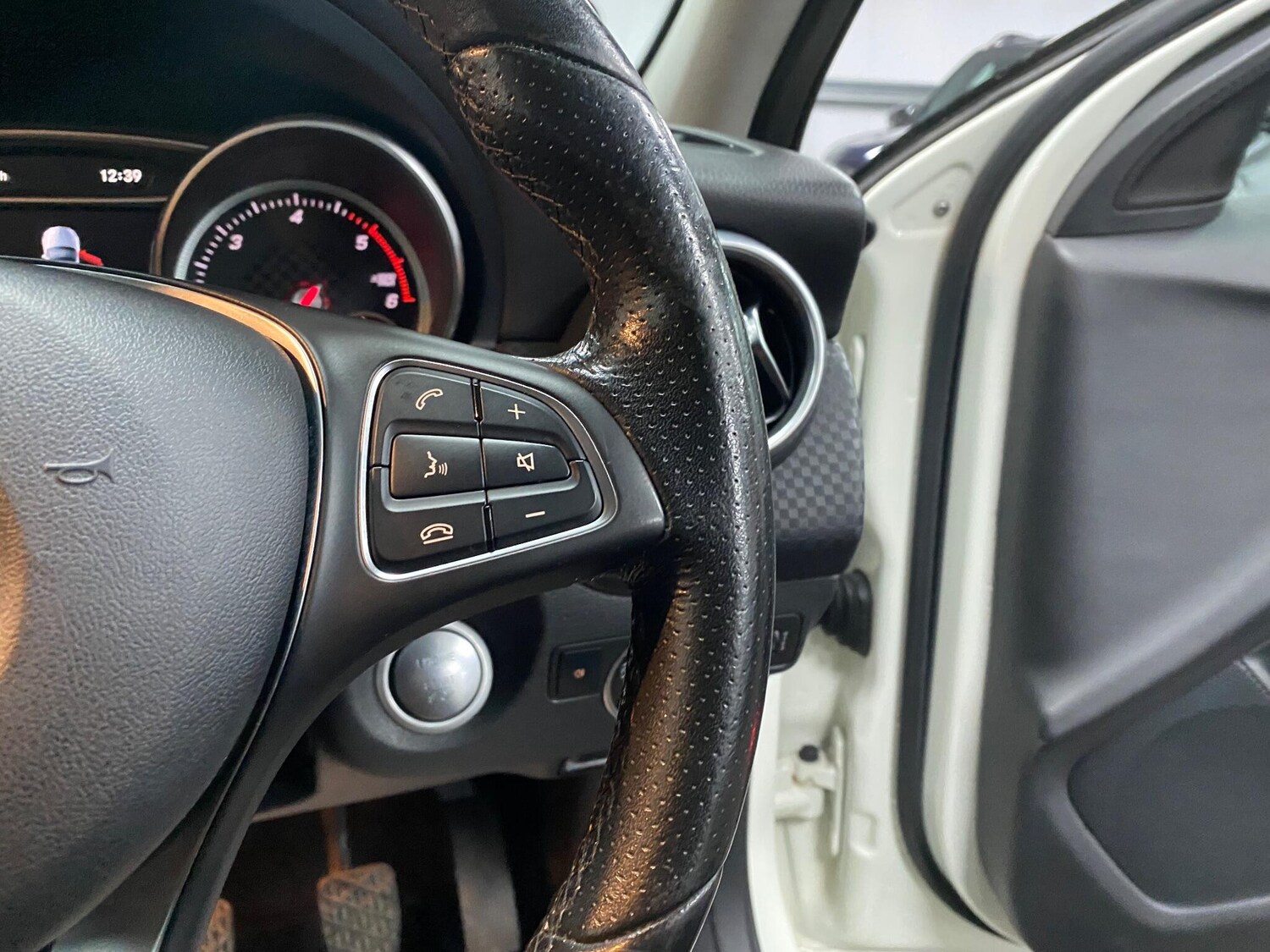 Used Mercedes-Benz A-Class 2017 for sale - 76633138: Photo 45