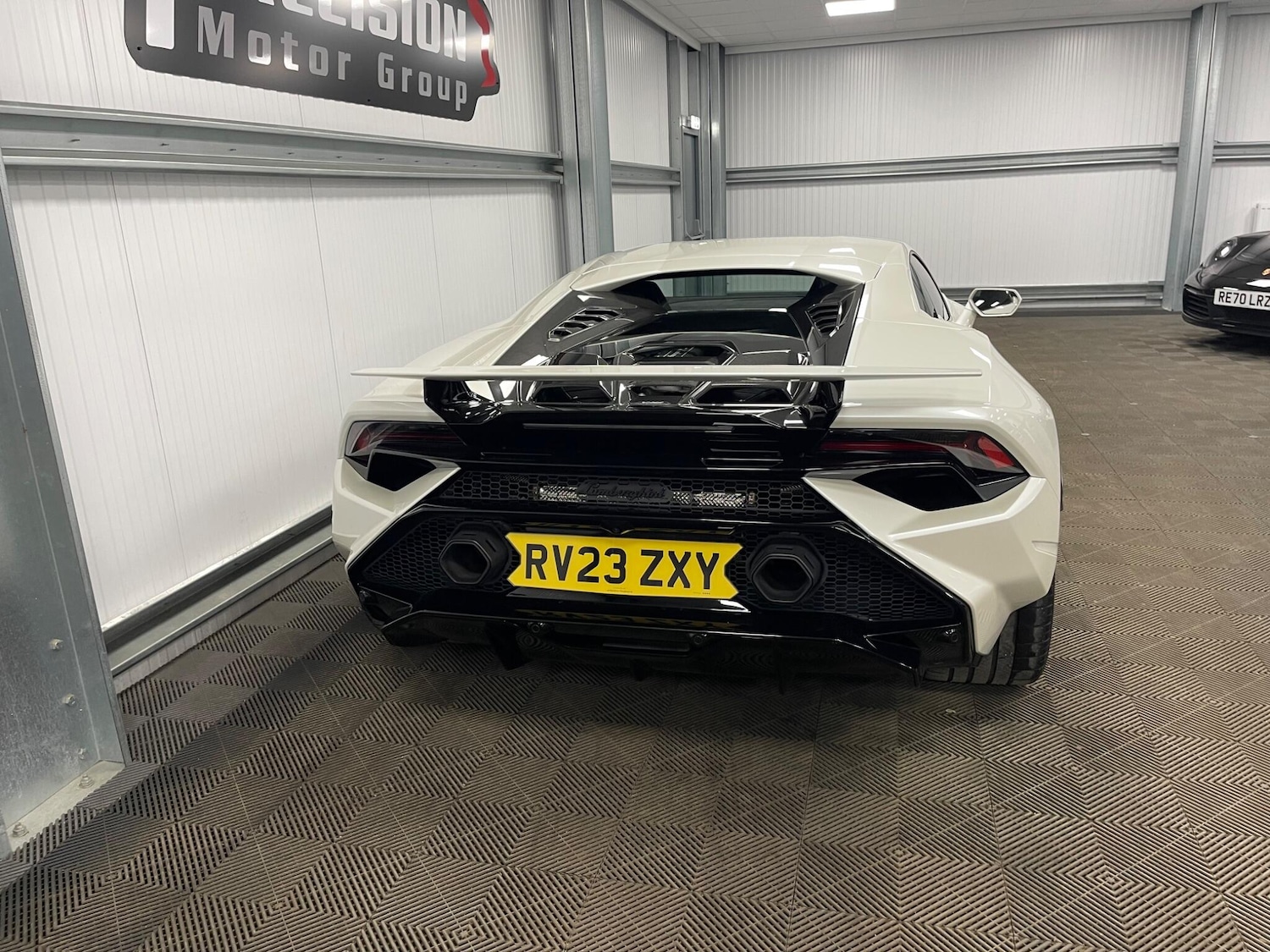 Used Lamborghini Huracan 2023 for sale - 77892365: Photo 23