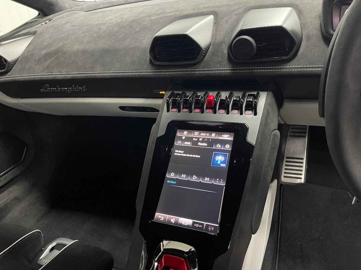 Used Lamborghini Huracan 2023 for sale - 77892365: Photo 33