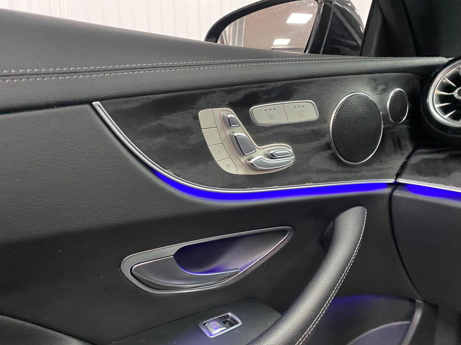 Used Mercedes-Benz E Class 2018 for sale - 77478511: Photo 35