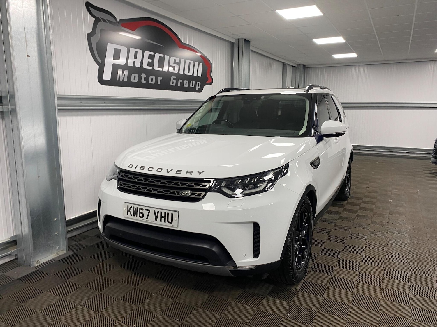 Used Land Rover Discovery 2018 for sale - 77091823: Photo 10