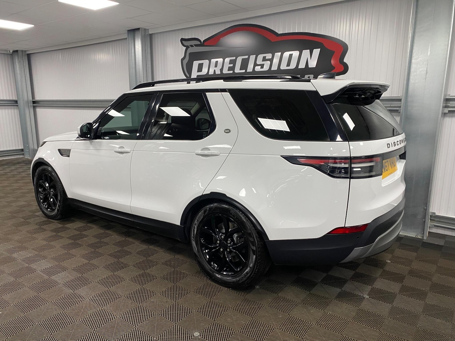 Used Land Rover Discovery 2018 for sale - 77091823: Photo 12