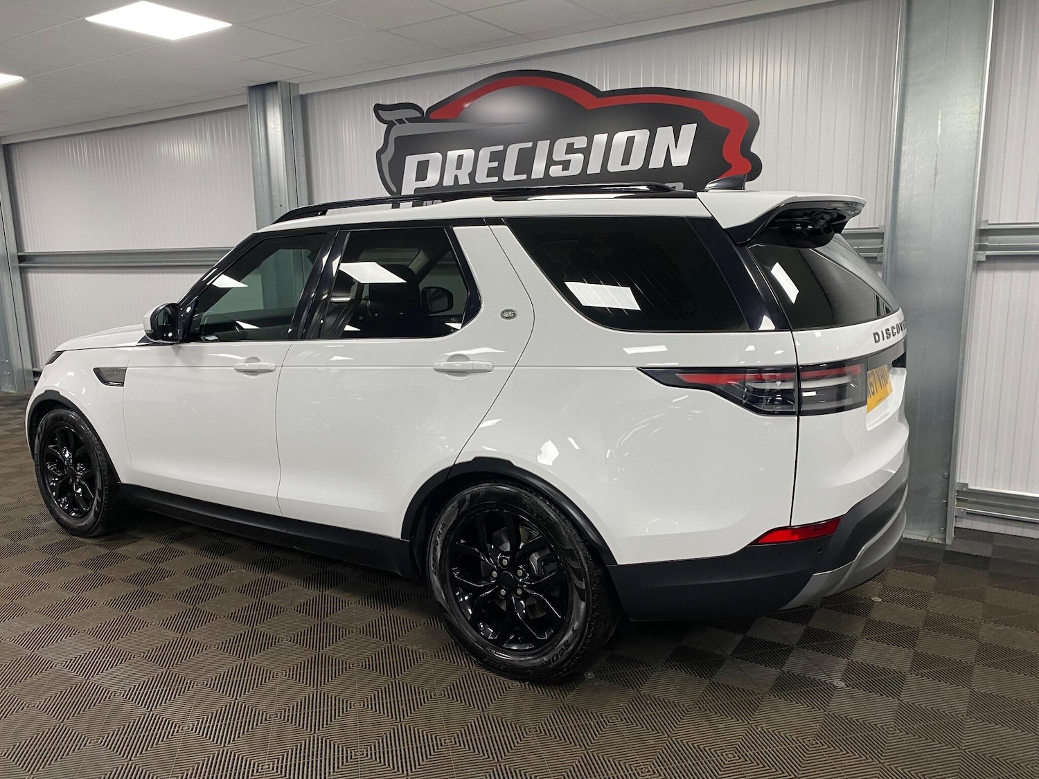 Used Land Rover Discovery 2018 for sale - 77091823: Photo 13