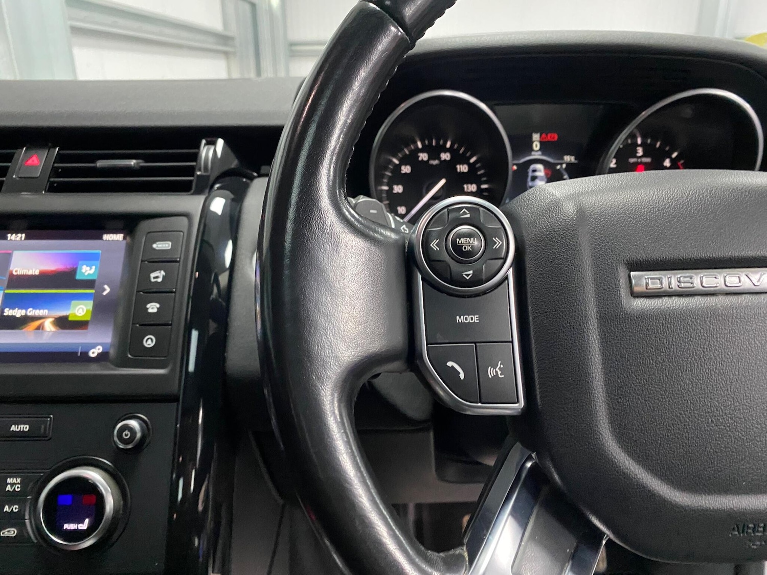 Used Land Rover Discovery 2018 for sale - 77091823: Photo 44