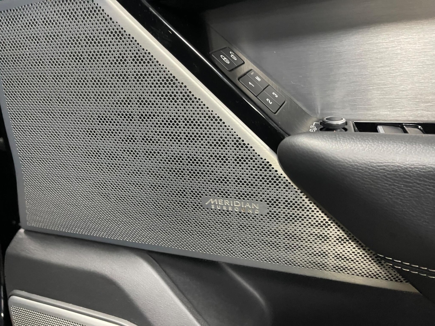 Used Land Rover Range Rover Velar 2018 for sale - 78058851: Photo 48