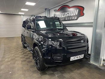 Used Land Rover Defender 2024 for sale - 77254770: Photo